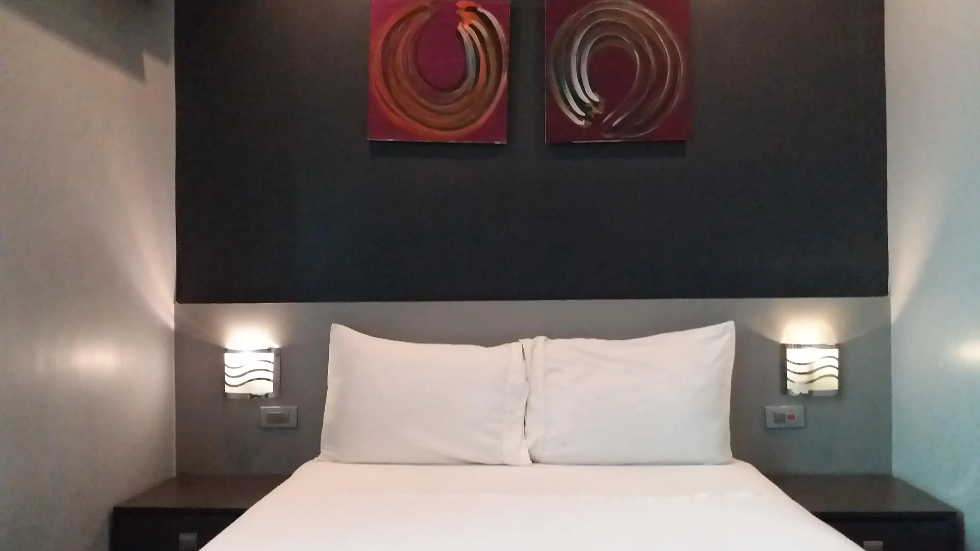 Leez Inn Manila