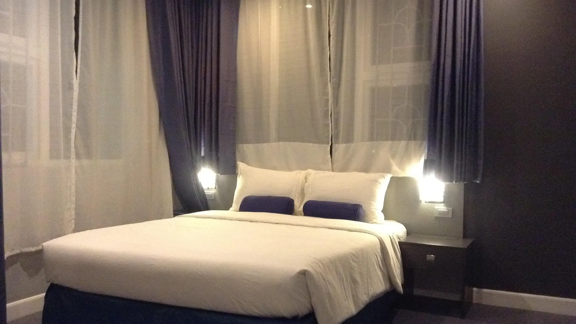 Leez Inn Manila